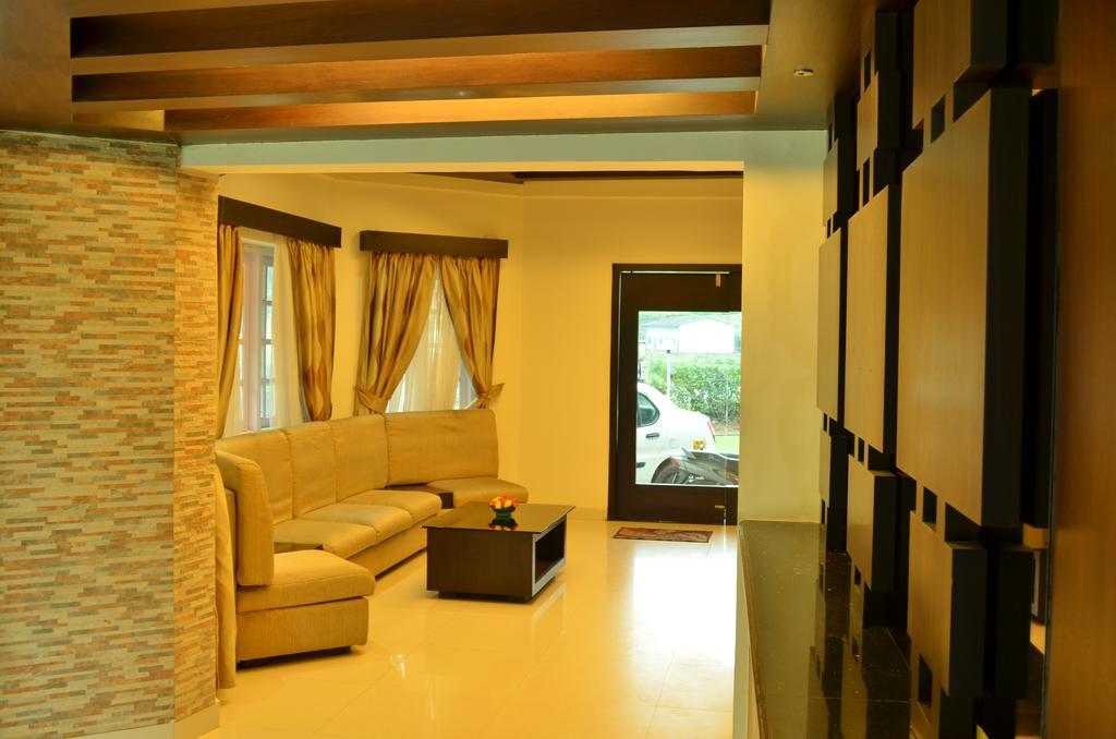 Royal Retreat Hotel Munnar Exterior foto