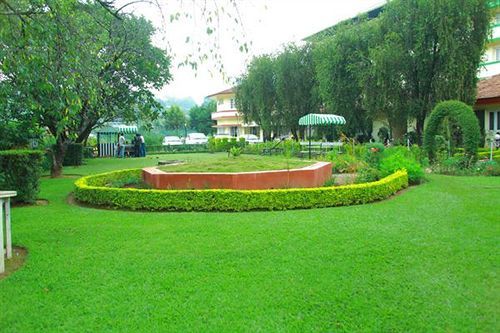 Royal Retreat Hotel Munnar Exterior foto